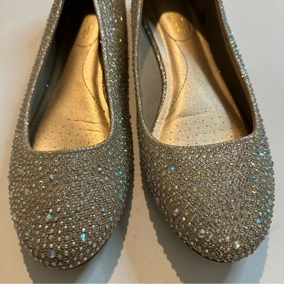 Dream Pairs Women’s Sole-Shine Cream White Rhinestone Ballet Flats Shoes Sz 11 - Picture 3 of 8